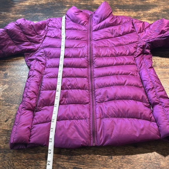 UNIQLO Purple Jacket Size Small puffer - Picture 4 of 10